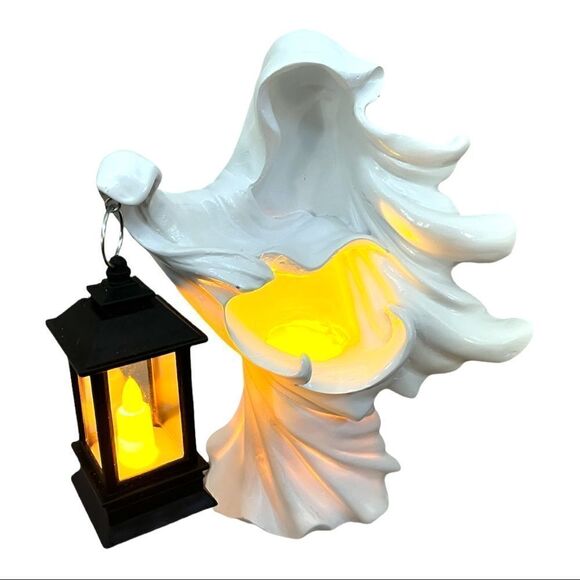 NIB Ghost Holding Lantern - Picture 1 of 4